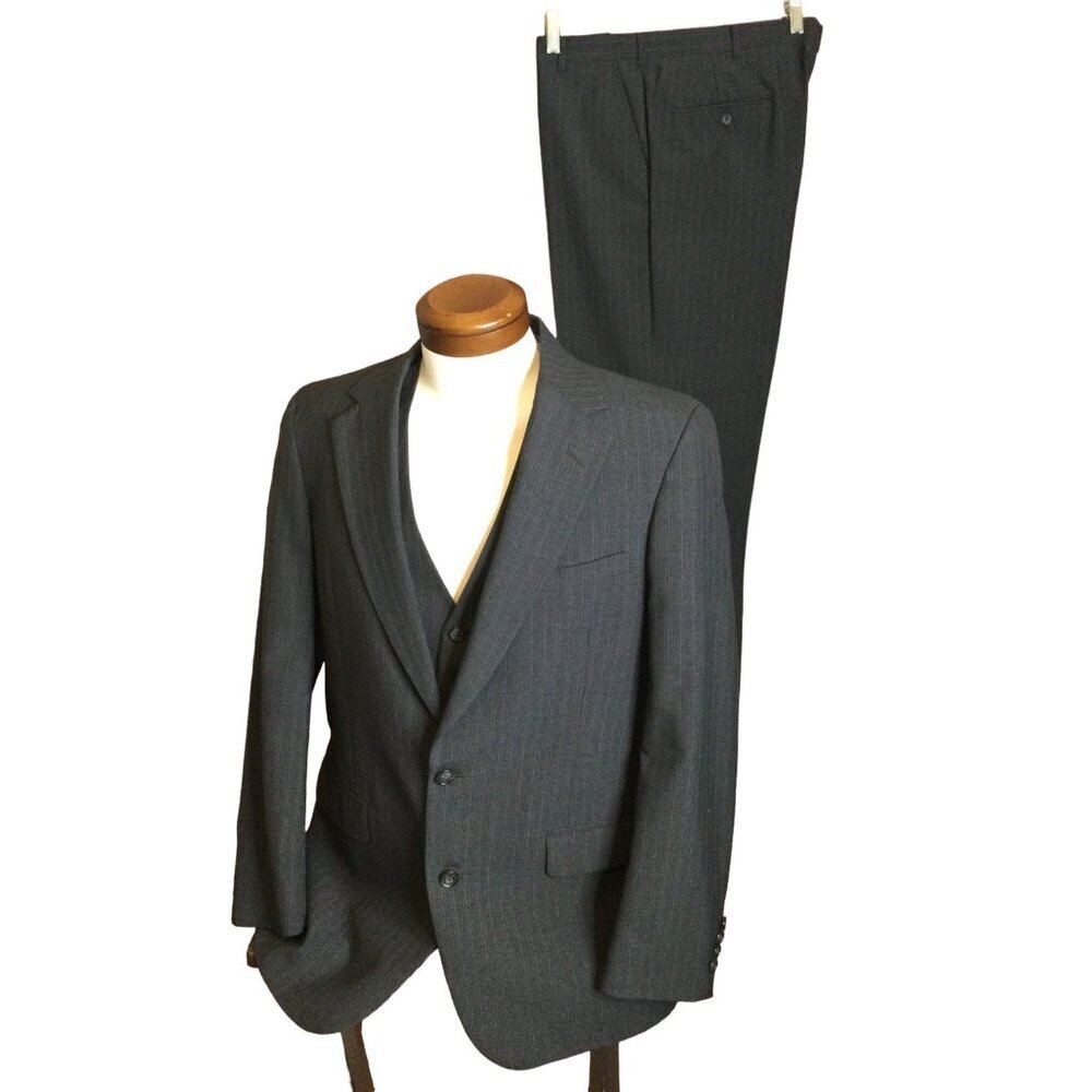 Vintage Barrister Mens 3 Piece Suit Dark Gray Striped Coat 40 Pants 34 x 31